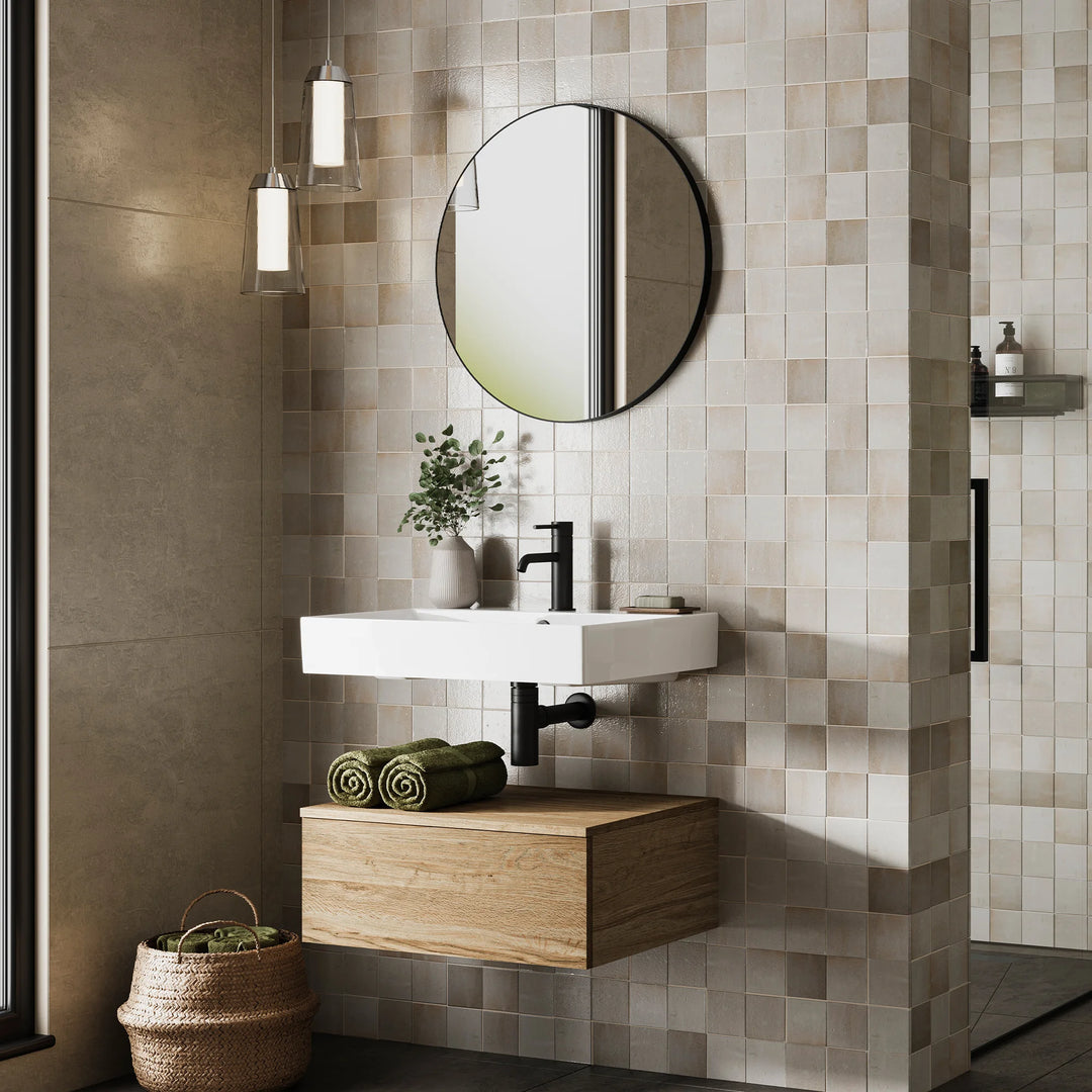 HiB Trim Round Mirror
