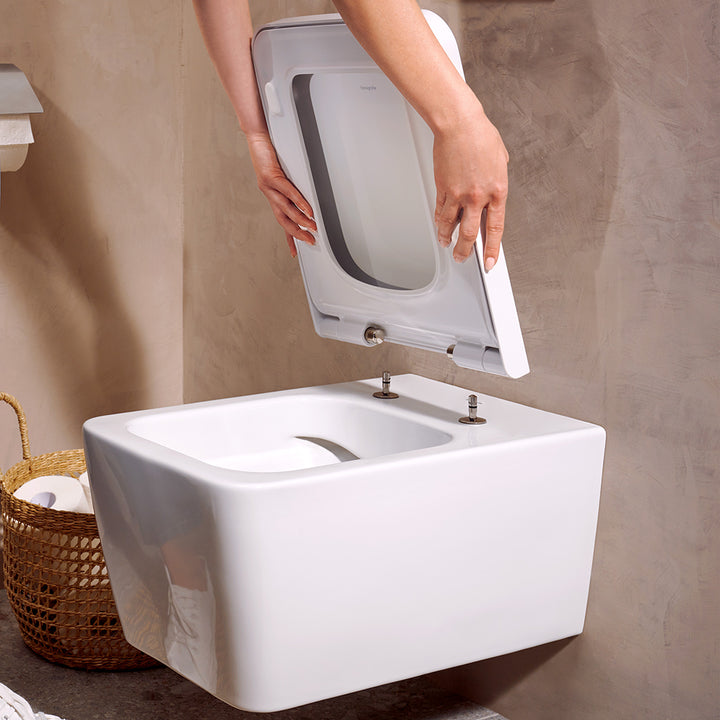 Hansgrohe EluPura Q Wall Mounted AquaFall Flush Toilet & Soft Close Seat