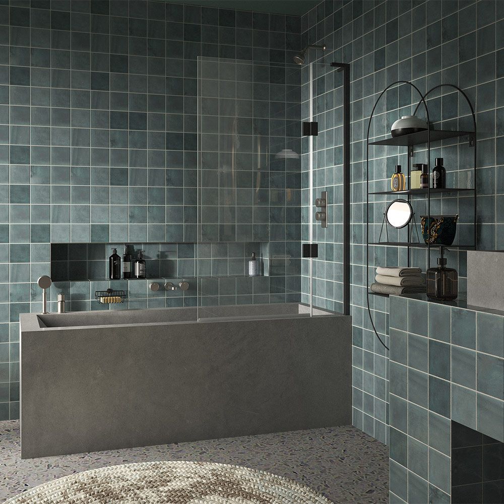 Matki Eauzone Inward Opening Two Panel Bath Screen (EPD)